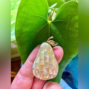 Lovely pear shaped brooch